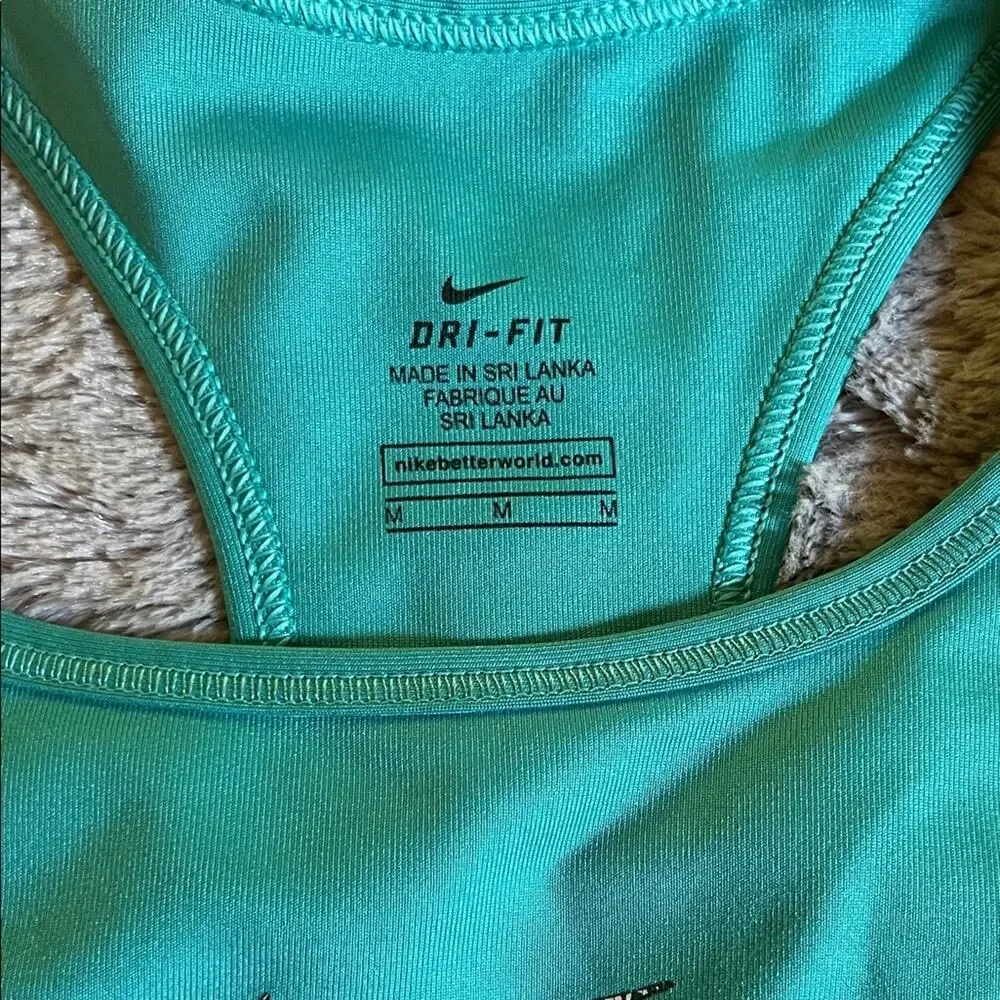 Nike Women's Aqua Sports Bra
